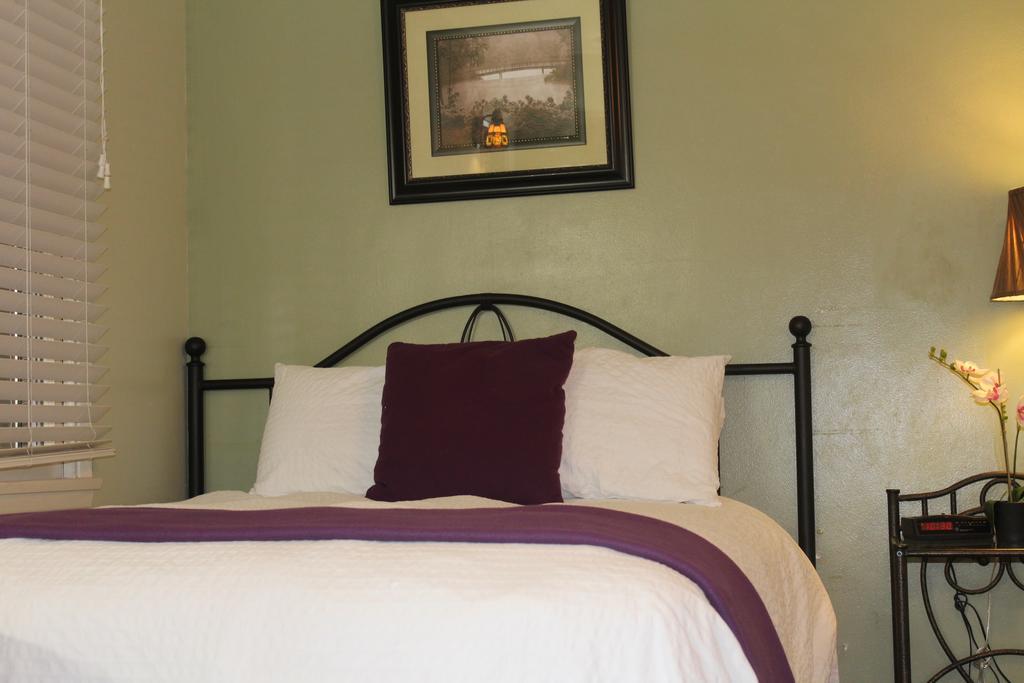 El Rancho Motel Бишъп Екстериор снимка