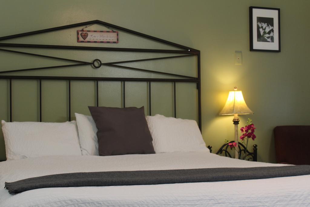 El Rancho Motel Бишъп Екстериор снимка