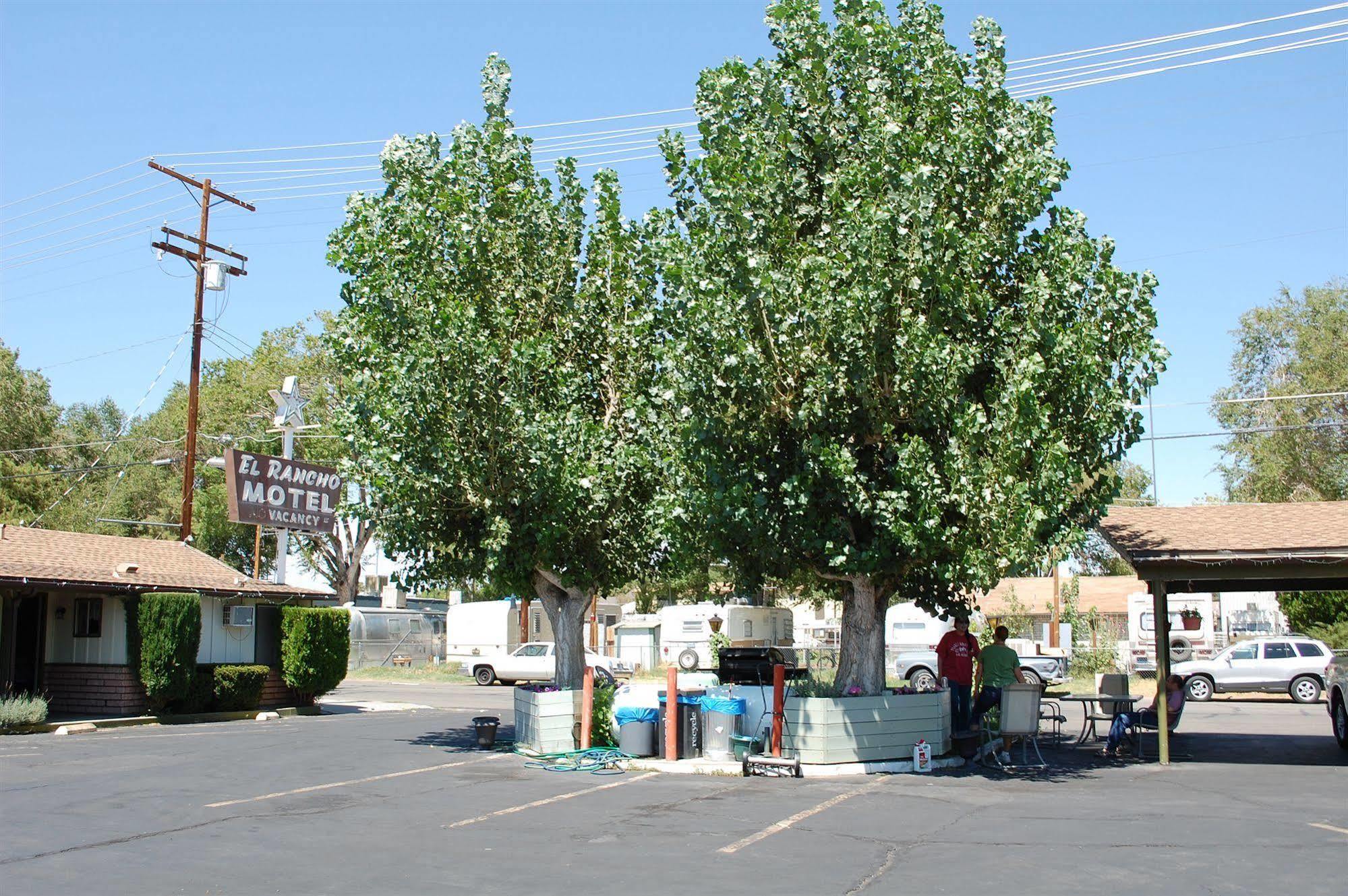 El Rancho Motel Бишъп Екстериор снимка